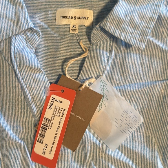 Women’s casual button down top - Picture 2 of 2